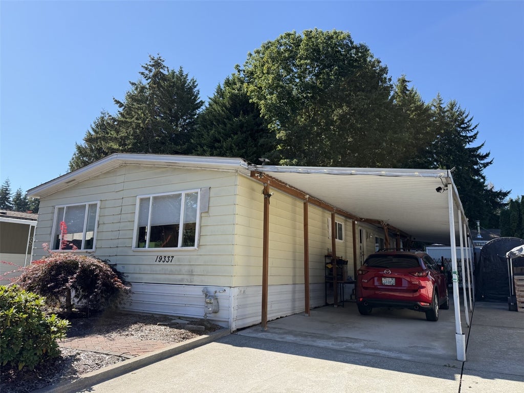 Photo of 19337 Hollyhills Drive NE, Bothell, WA 98011 (MLS # 2594953)