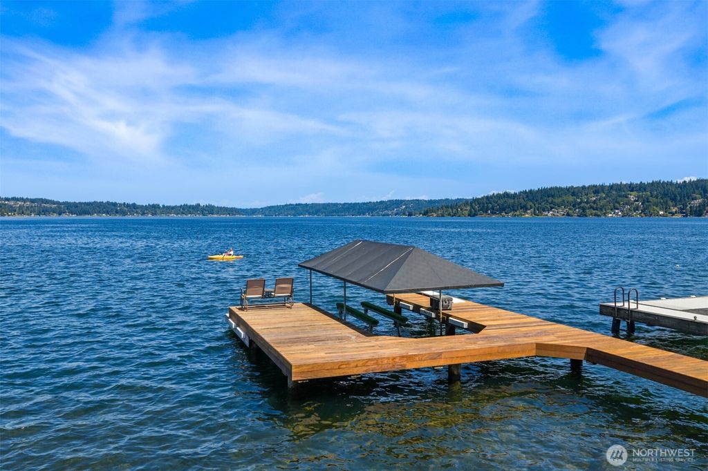 Photo of 17714 SE 40th Place, Bellevue, WA 98008 (MLS # 2424781)