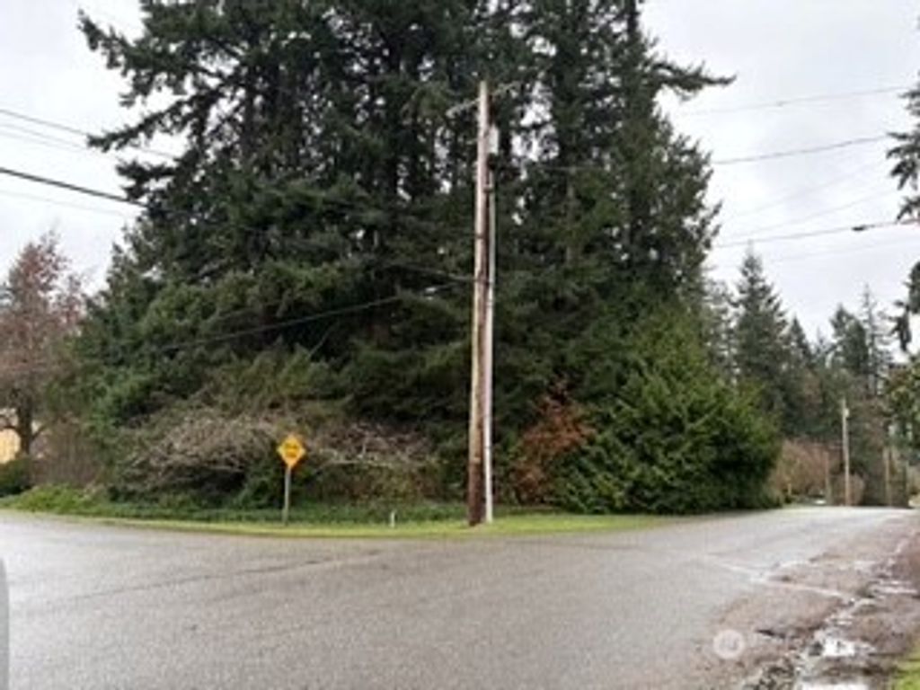 Photo of 1111 00471700004005, Everett, WA 98203 (MLS # 2465344)