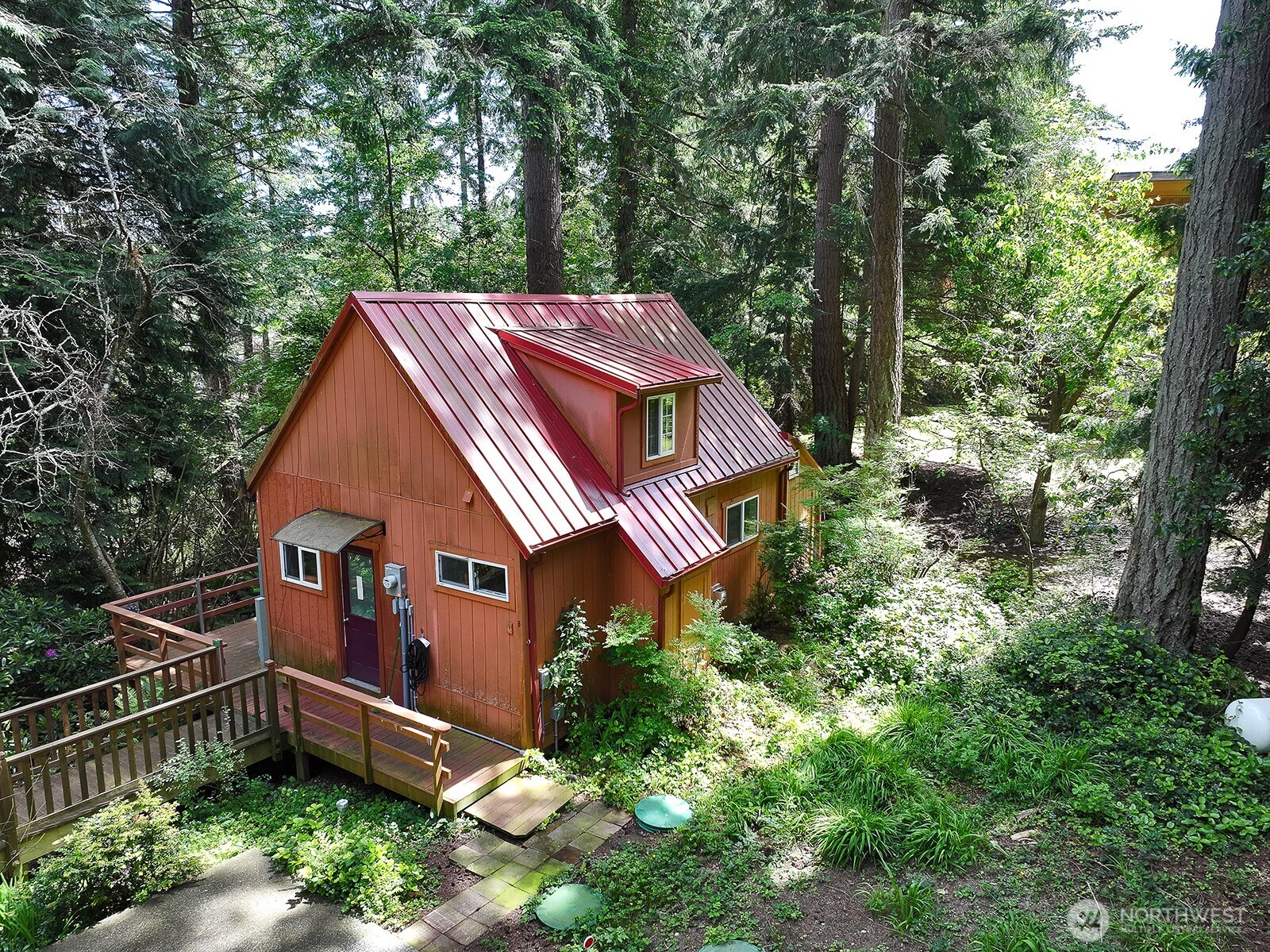 808 Woodsong Lane