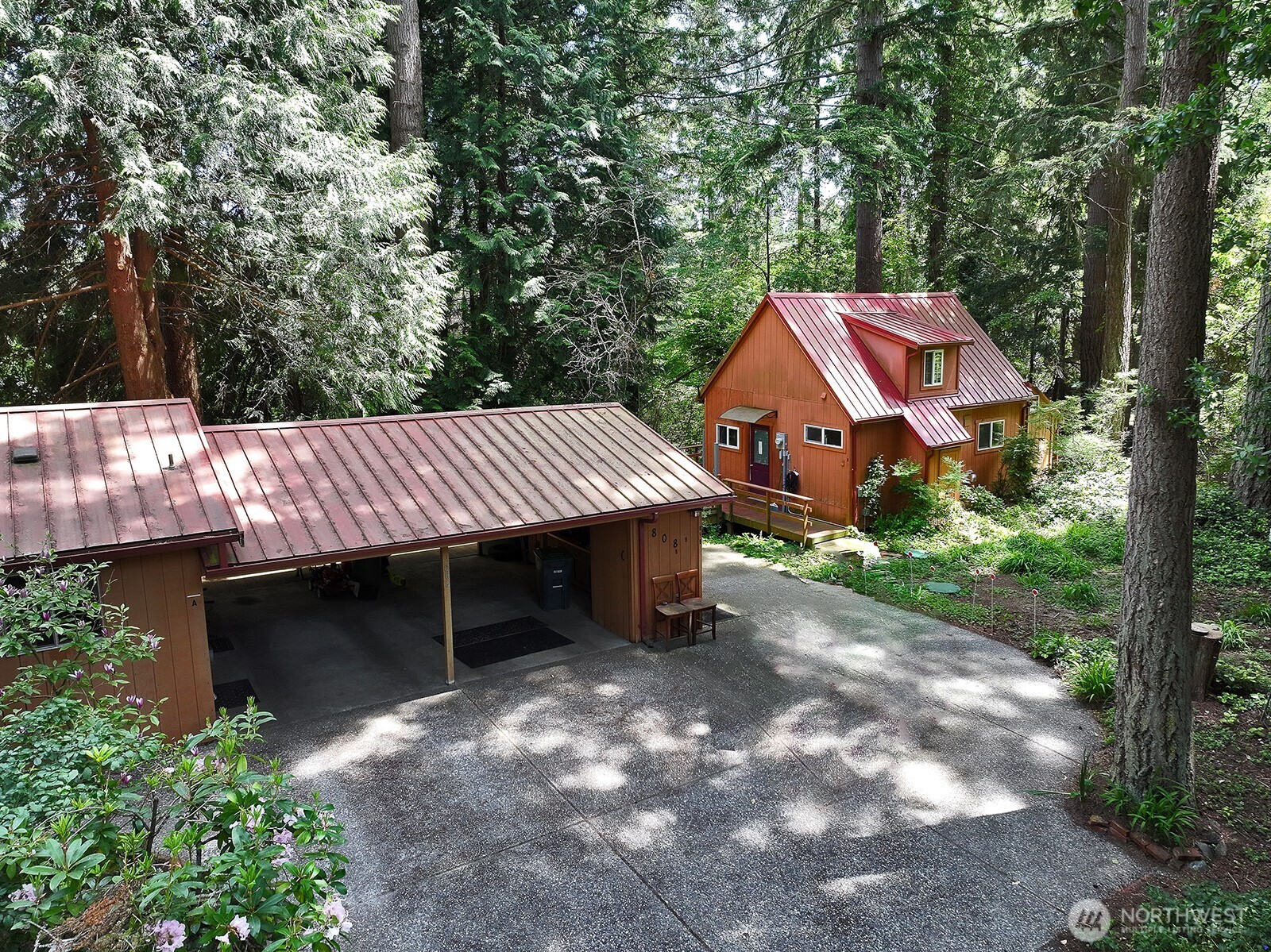 808 Woodsong Lane