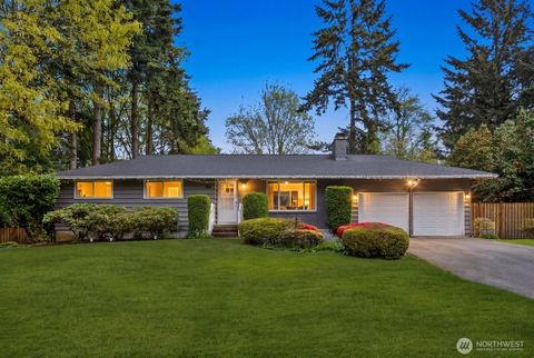 Photo of 20604 4th Avenue SW, Normandy Park, WA 98166 (MLS # 2512393)