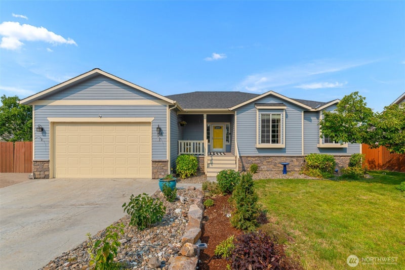 154 S Meadowbrook Lane