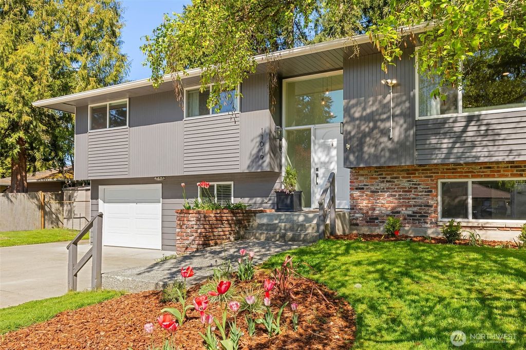 Photo of 11019 23rd Drive SE, Everett, WA 98208 (MLS # 2361799)