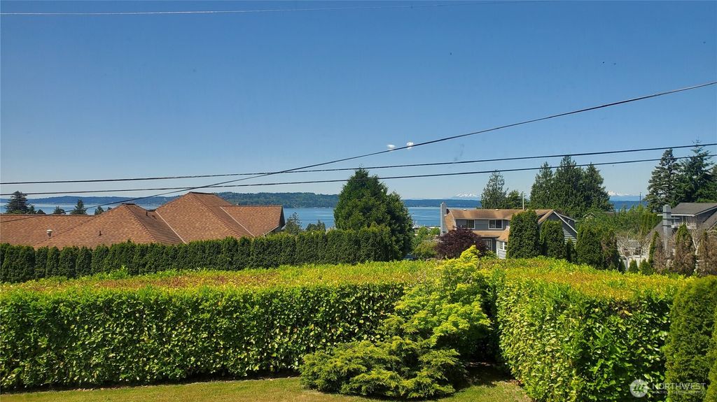 Photo of 1204 S 229th Street, Des Moines, WA 98198 (MLS # 2376865)