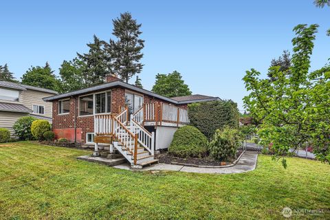 1204 S 229th Street Des Moines WA 98198