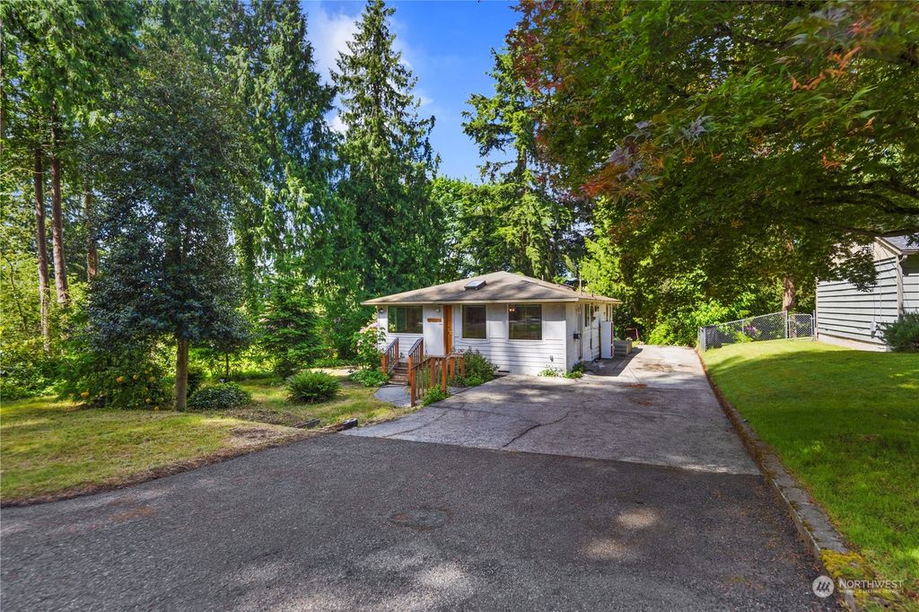 Photo of 24224 4th Place W, Bothell, WA 98021 (MLS # 2248152)