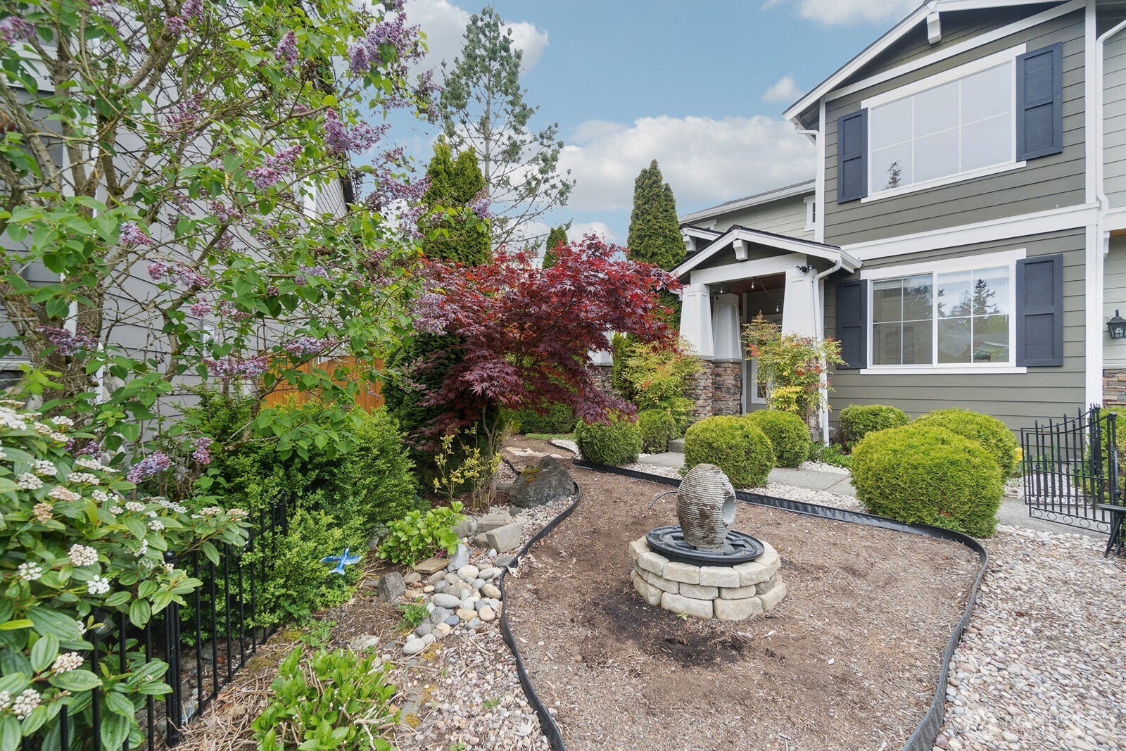 1040 Cove Court