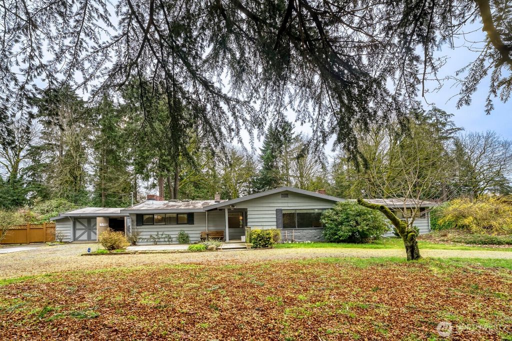 Photo of 31222 SW 22nd Avenue SW, Federal Way, WA 98023 (MLS # 2495719)