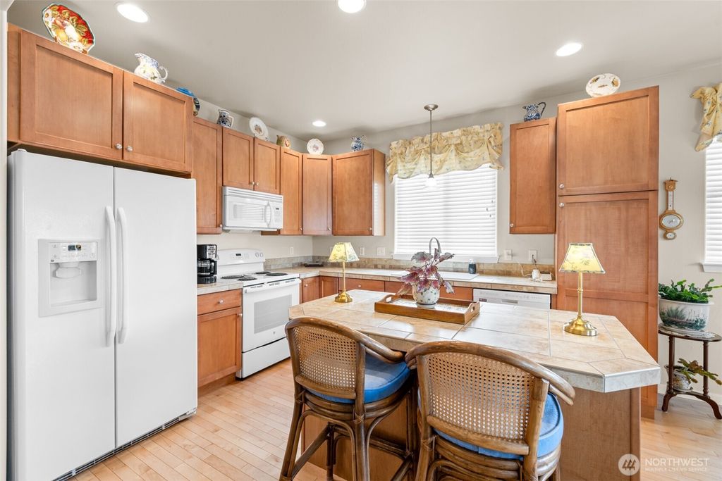 Photo of 173 W Lobelia Dr Dr, Sequim, WA 98382 (MLS # 2504339)