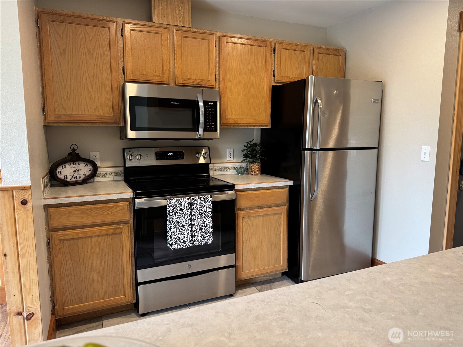 667 4th Street NE L301