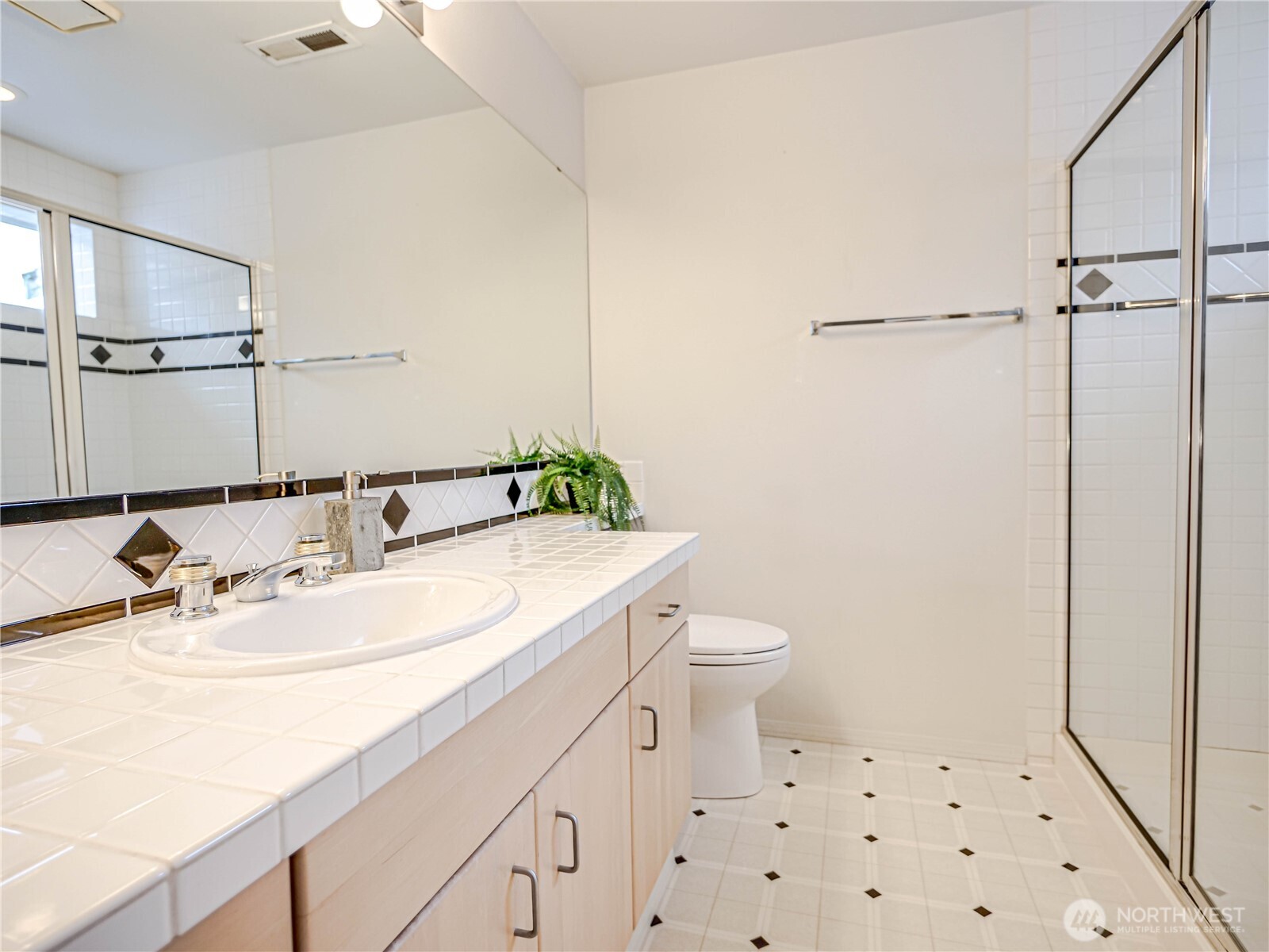 4714 Fairwood Boulevard NE #202