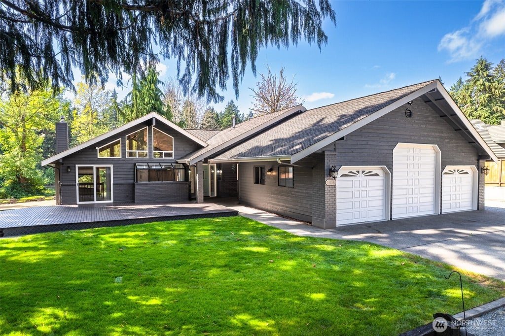 Photo of 19519 6th Street Ct E, Lake Tapps, WA 98391 (MLS # 2574989)