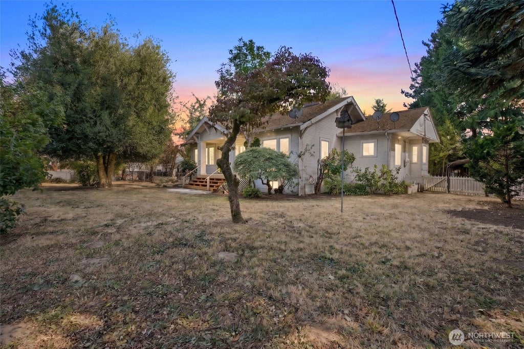 Photo of 419 S 150th Street, Burien, WA 98148 (MLS # 2575379)