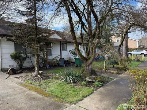 Photo of 3511 SE 6th Street, Renton, WA 98059 (MLS # 2527535)