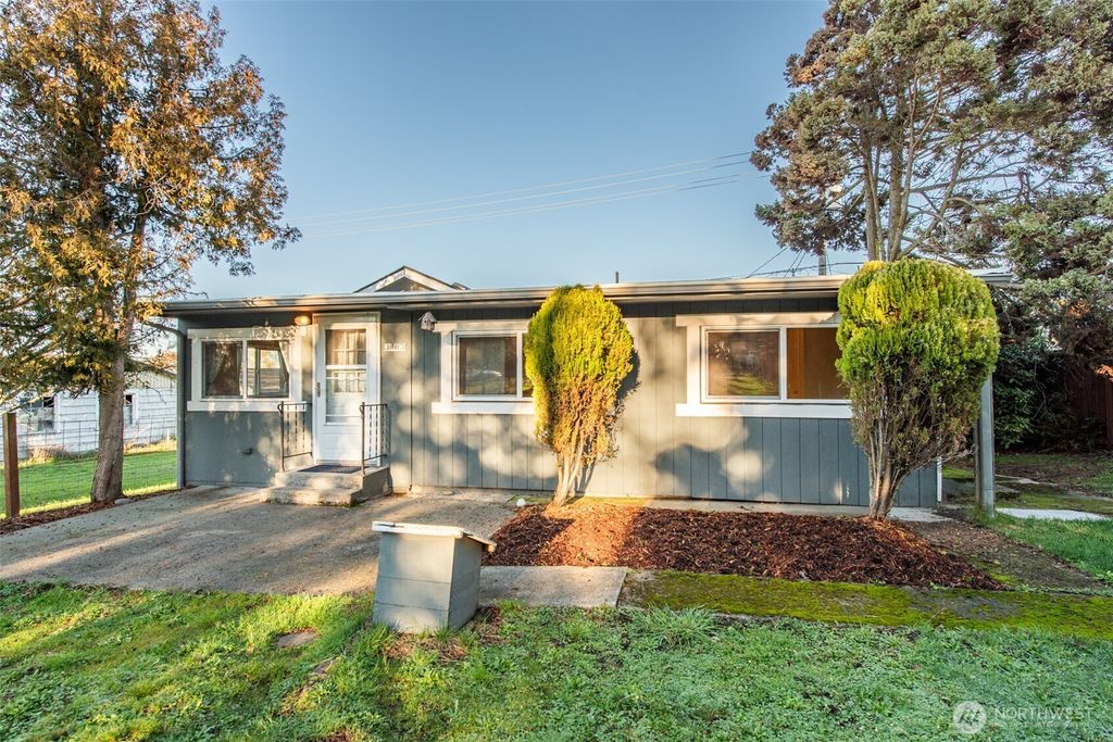 Photo of 1717 W 6th Street, Port Angeles, WA 98363 (MLS # 2469415)