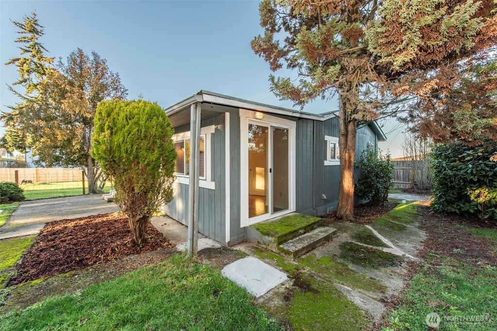 Photo of 1717 W 6th Street, Port Angeles, WA 98363 (MLS # 2469415)