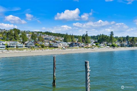 A home in Camano Island