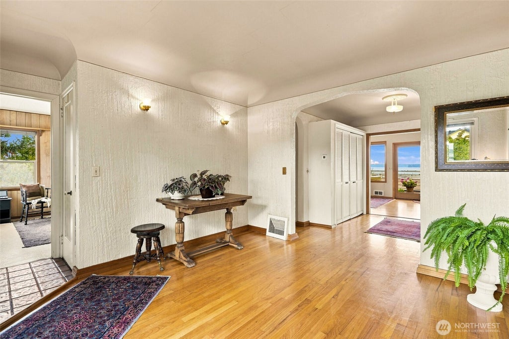 Photo of 202 Alverson Boulevard, Everett, WA 98201 (MLS # 2578424)