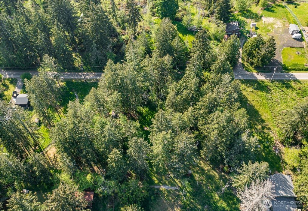 Photo of 909 E Madrona Boulevard NW, Lakebay, WA 98349 (MLS # 2521296)