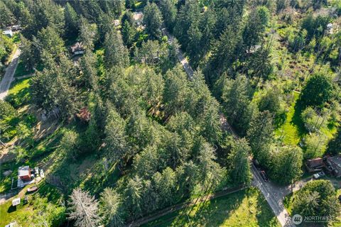 Photo of 909 E Madrona Boulevard NW, Lakebay, WA 98349 (MLS # 2521296)