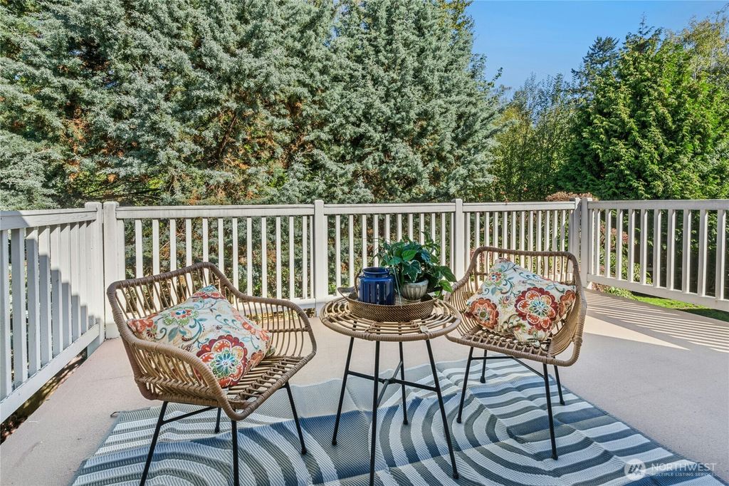 Photo of 725 SW 115th Street SW #BB 204, Everett, WA 98204 (MLS # 2439269)