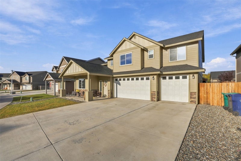 2313 N Sunnyview Lane