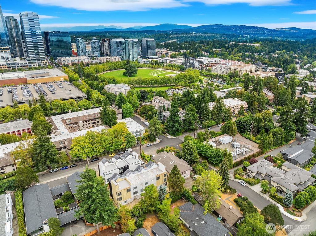 Photo of 409 99TH Avenue NE, Bellevue, WA 98004 (MLS # 2455847)