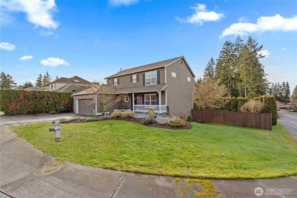 Photo of 34207 31st Avenue SW, Federal Way, WA 98023 (MLS # 2475564)