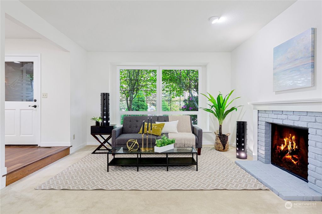 Photo of 22940 NE 15th Place, Sammamish, WA 98074 (MLS # 2243304)