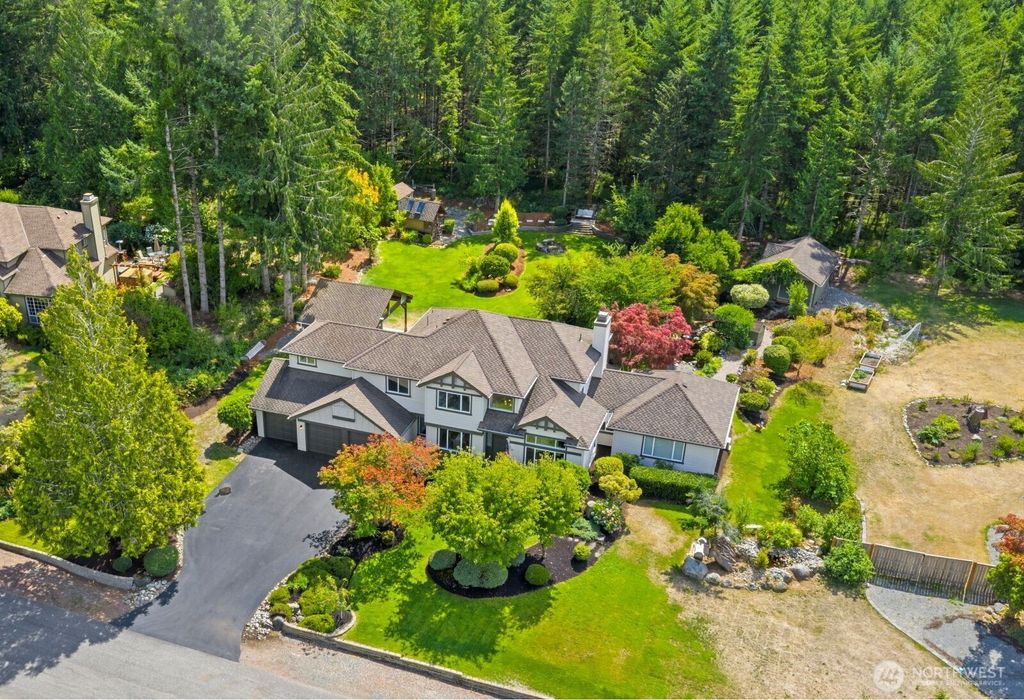 Photo of 47113 SE 129th Street, North Bend, WA 98045 (MLS # 2422255)