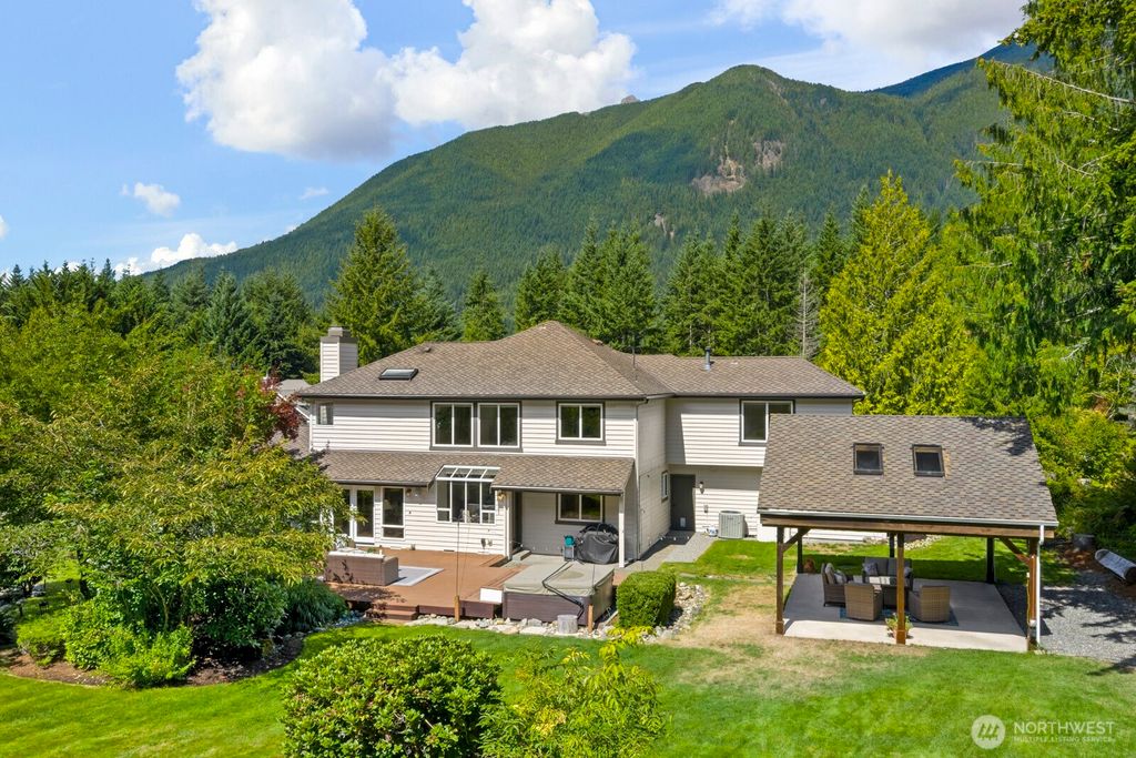 Photo of 47113 SE 129th Street, North Bend, WA 98045 (MLS # 2422255)