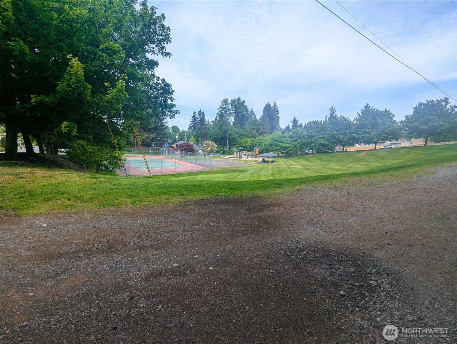 633 W Division Street