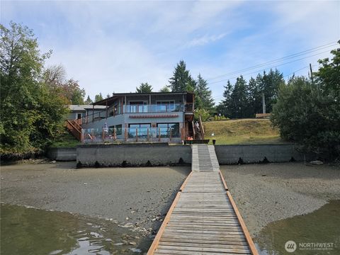 7102 Ray Nash Drive Gig Harbor WA 98335