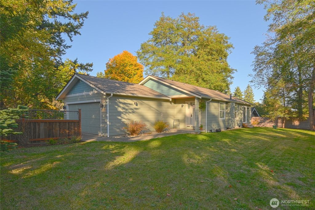 Photo of 722 Fir Street SE, Olympia, WA 98501 (MLS # 2472889)