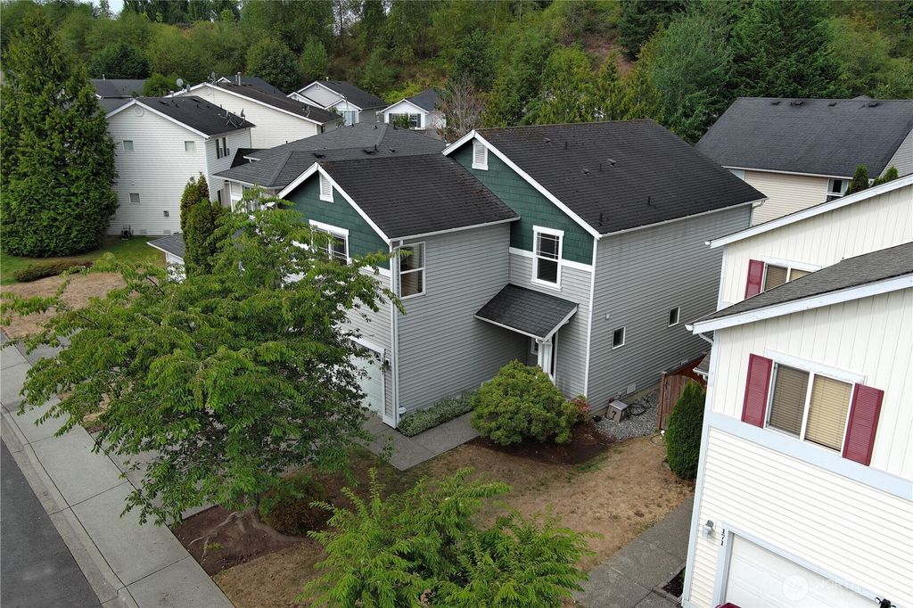 Photo of 177 Glennwood Avenue SE, Renton, WA 98056 (MLS # 2422278)