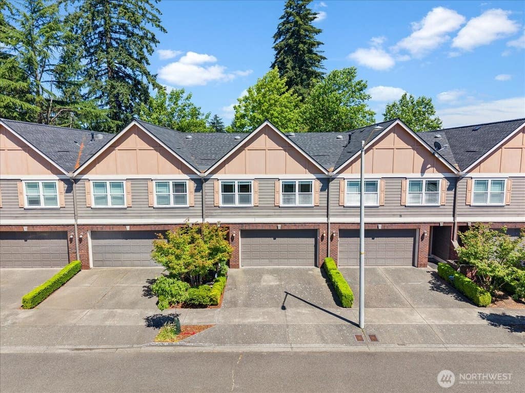 Photo of 211 SE 198th Place, Camas, WA 98607 (MLS # 2541105)
