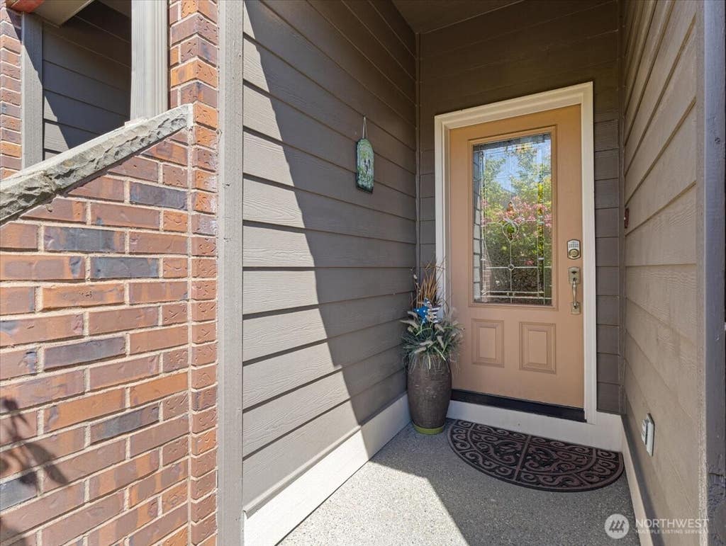 Photo of 211 SE 198th Place, Camas, WA 98607 (MLS # 2541105)