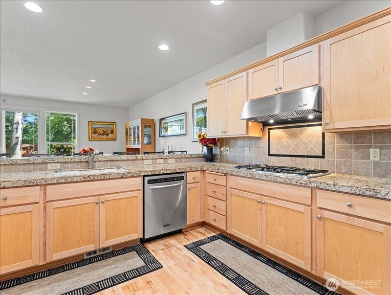 211 SE 198th Place