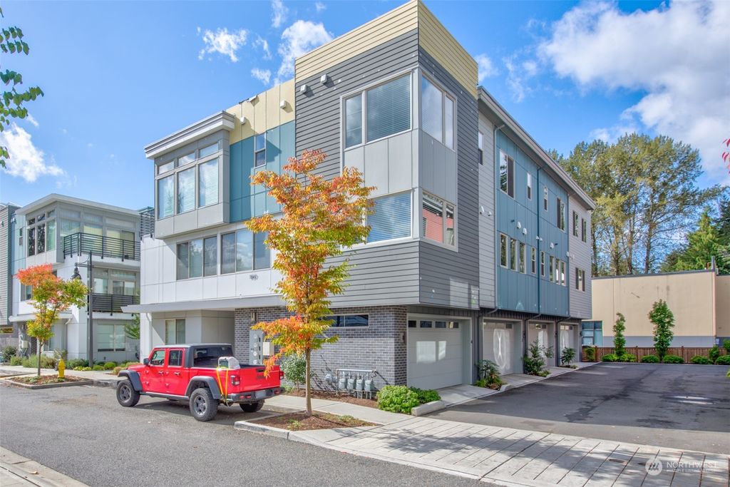 Photo of 11517 117th Lane NE #2, Kirkland, WA 98034 (MLS # 2296319)