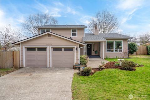 Photo of 14711 SE 274th Court, Kent, WA 98042 (MLS # 2489811)
