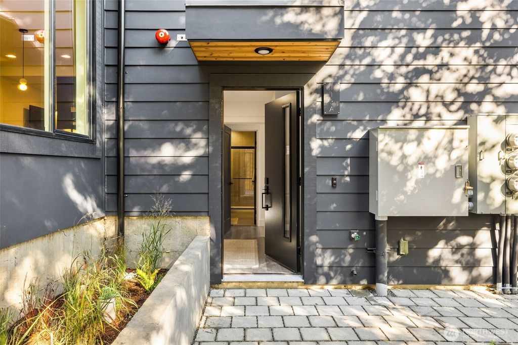 Photo of 113 24th Avenue E #A, Seattle, WA 98112 (MLS # 2442779)