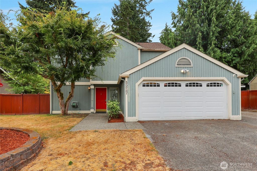 Photo of 5217 SW 324th Place, Federal Way, WA 98023 (MLS # 2440722)
