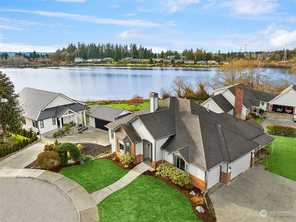 Photo of 1811 Blackman Shores Place, Snohomish, WA 98290 (MLS # 2024702)