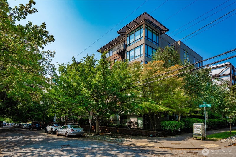4547 8th Avenue NE 504