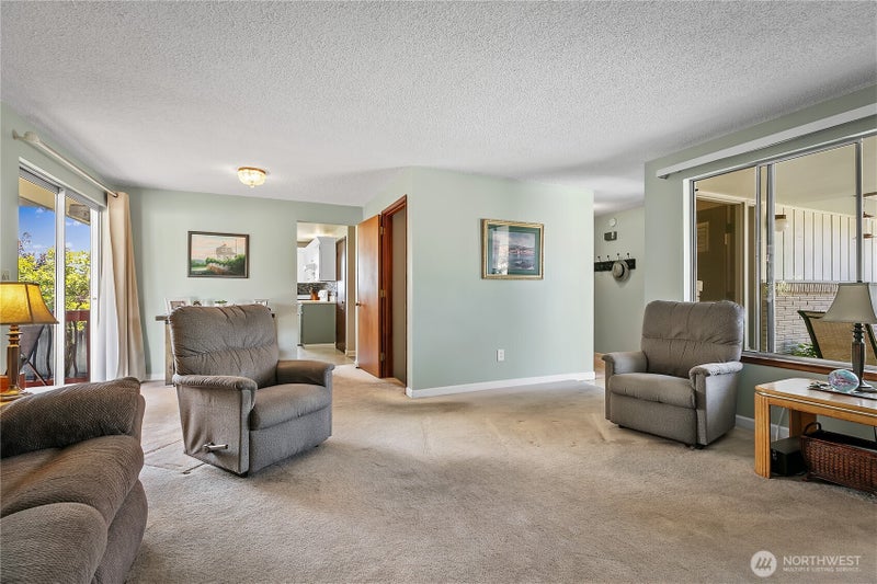 405 N 61st Avenue