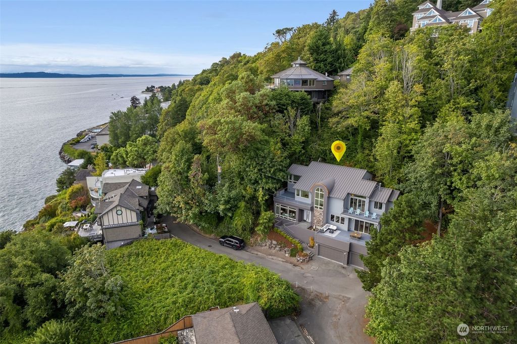 Photo of 10416 Maplewood Place SW, Seattle, WA 98146 (MLS # 2271201)