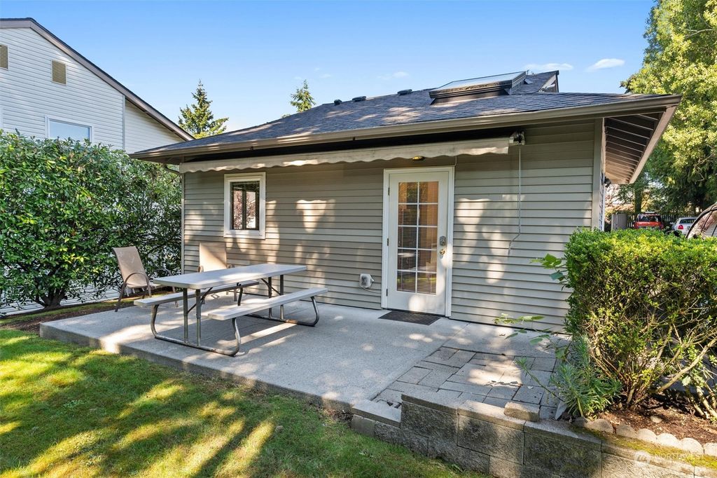 Photo of 17730 12th Avenue NE, Shoreline, WA 98155 (MLS # 2305391)