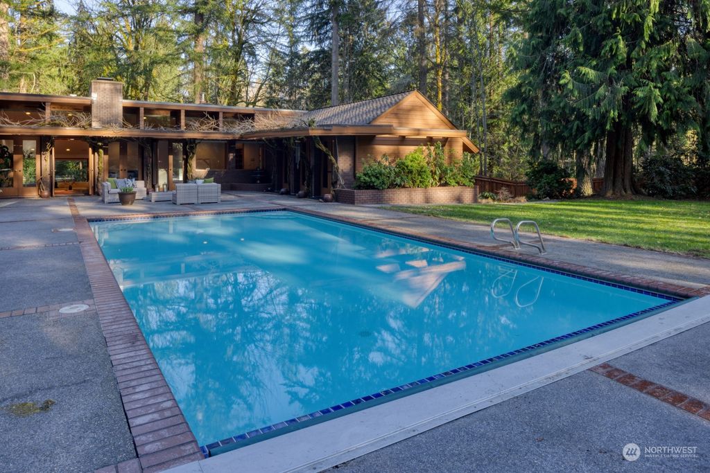 Photo of 5900 232nd Avenue NE, Redmond, WA 98053 (MLS # 2044109)