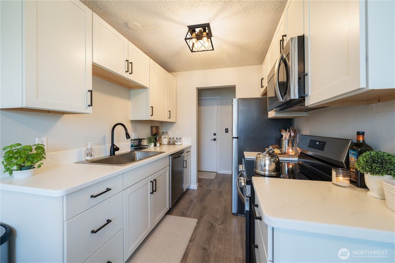 1902 W Prospect Street 105